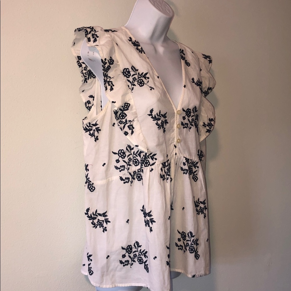 Loft Top - Picture 4 of 5